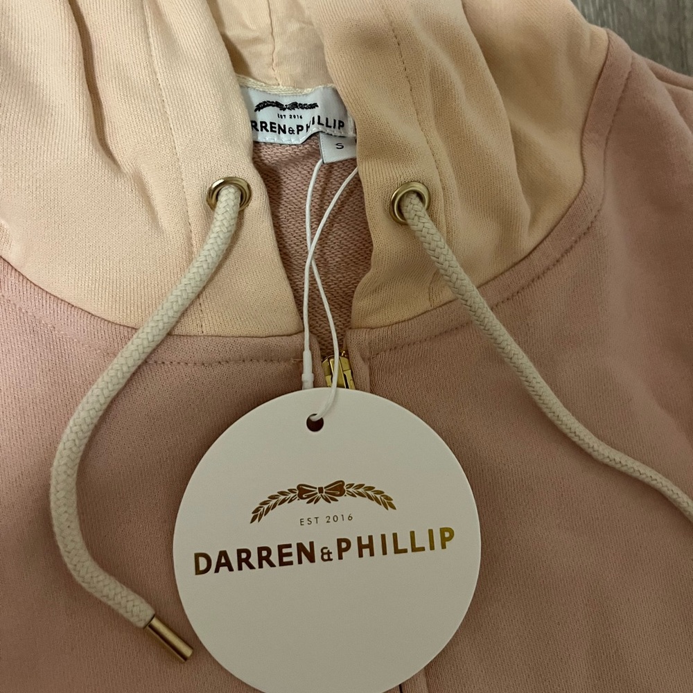 Darren and Phillip size small jogger set. NWT